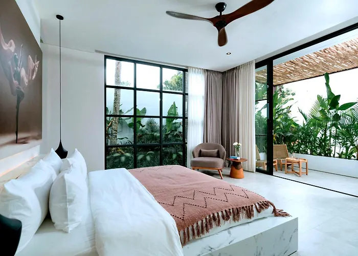 Baliwood Bingin Hotel *